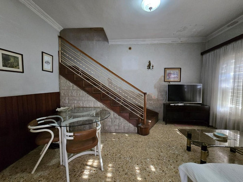Casa 4 Ambientes En Venta En Temperley Jardín