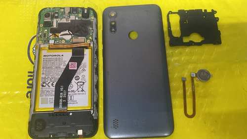 Motorola E6s Rarz Para Piezas O Reparar . Lee!!