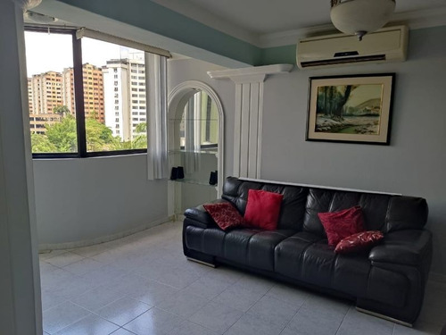 Imagen 2 de 17 de Apartamento En Residencias Las Bahamas. Naguanagua, Carlos Tona, 04129305244, Cod. Foa-2174