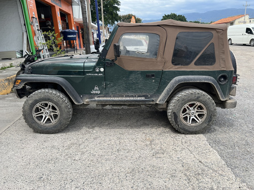 Jeep Wrangler Sahara 5vel Techo Lona Mt