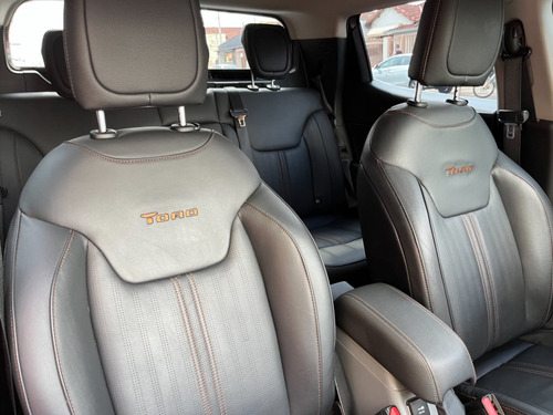 Imagem 11 de 15 de Fiat Toro Volcano 2.0 Cinza 2021