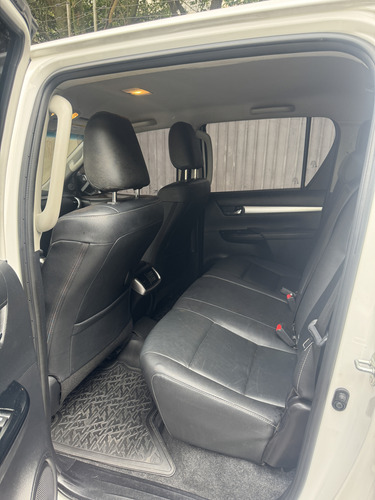 Toyota Hilux 2.7 Srv Cab. Dupla 4x2 Flex Aut. 4p