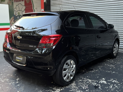 Chevrolet Onix 1.4 Lt 5p