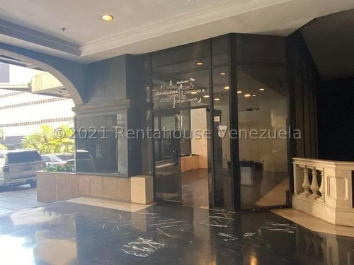 Imagen 1 de 13 de Local 42 M2 En Alquiler Centro C. El Recreo Mls # 21-21759