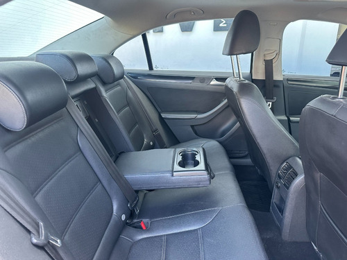 Volkswagen Vento 2.5 Luxury 170cv Tiptronic