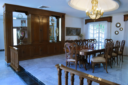 Imagen 11 de 26 de Casa De Una Planta En Venta Sobre Avenida Campestre