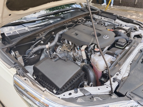Toyota Fortuner 2.8l