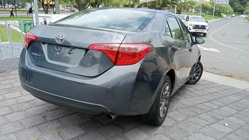Toyota Corolla 1.8 Le Cvt