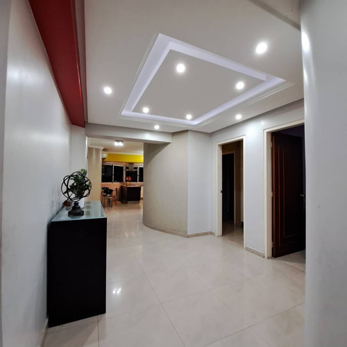 Imagen 21 de 30 de Se Alquila Imponente Penthouse En La Urbanizacion La Trigaleña, Pozo Y Planta 165897 Andres Peña