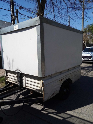 Trailer 980 Kilos Cerrado
