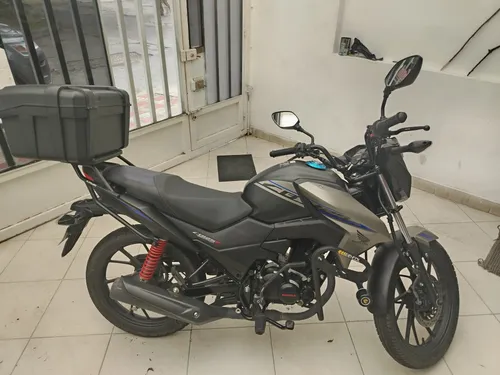 Vendo Moto Como Nueva.