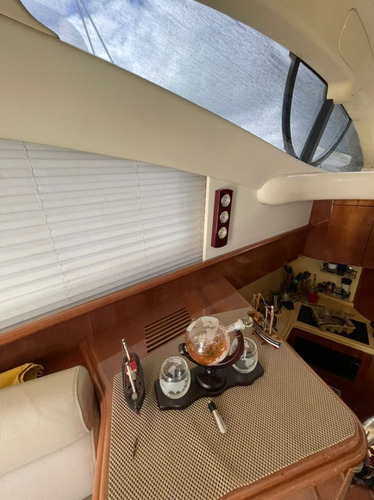 Imagen 4 de 12 de Yate Azimut 42 Lv1827