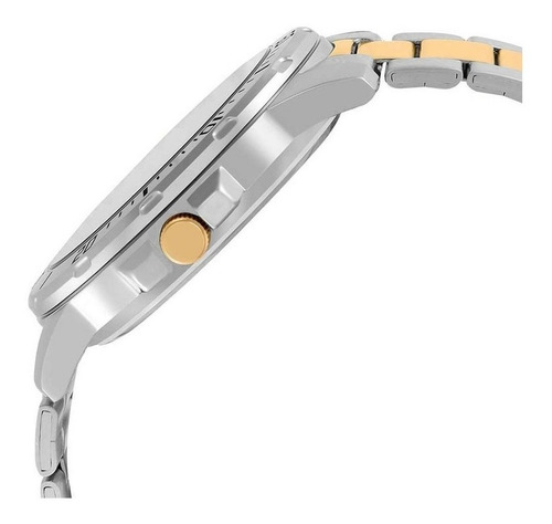 Imagen 6 de 6 de Reloj de pulsera Casio Dress MTP-VD01 de cuerpo color plateado, analógico, para hombre, fondo beige, con correa de acero inoxidable color plateado y oro, agujas color dorado, blanco y rojo, dial blanco y dorado, minutero/segundero negro, bisel color plateado y desplegable