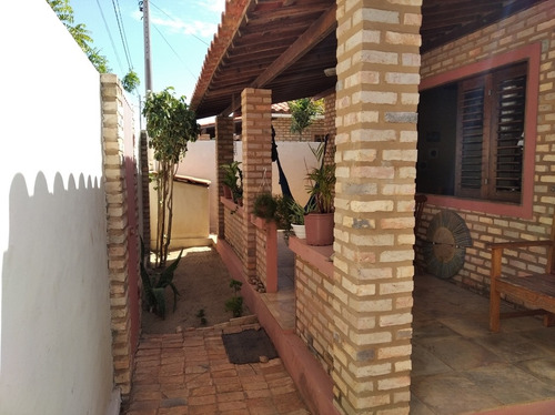 Casa 3 Quartos 1banheiro