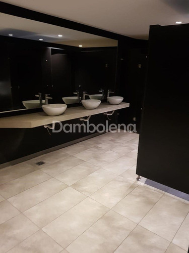 Imagen 8 de 15 de Oficina En Venta O Permuta Ubicado En Francisco Álvarez, Moreno