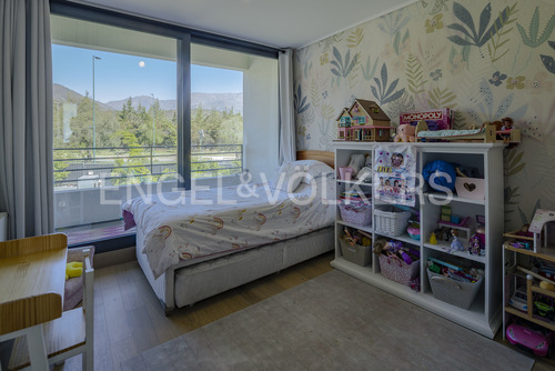 Mediterránea En Condominio Con Seguridad