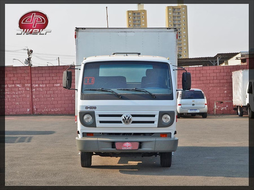 Imagem 2 de 11 de Vw Baú 8150 4x2 2011