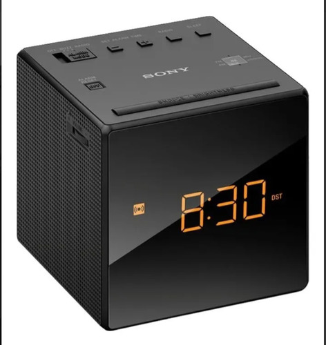 Reloj Despertador Sony Icf-c1 Con Radio Fm Y Luz Led Negro (Usado)
