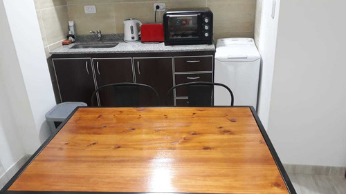 Alquilo Temporario En Almagro, Monoambiente, 2 Pax