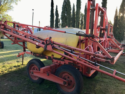 Imagen 3 de 9 de Pulverizador Barbuy 3000 Lts De 18 Mts