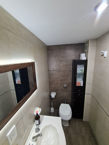 Imagen 5 de 12 de Tapiales! Impecable Depto 3 Amb. Con Cochera. Venta