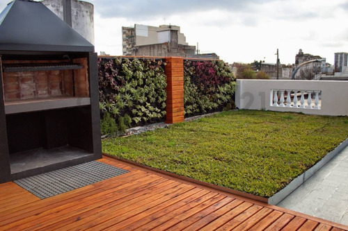 Imagen 9 de 29 de Unico Ph Reciclado A Nuevo. Tres Dormitorios. Jardin, Deck, Parrilla Y Terraza