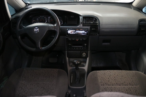 Imagem 8 de 9 de Zafira 7 Lugares