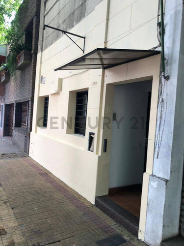 Ph En Venta Al Frente En La Plata