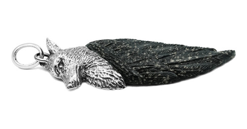 Dije Estilo Lobo Alado Con Pirita En Plata De Ley
