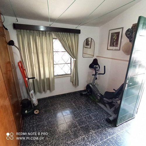 Imagen 13 de 14 de Venta Casa, Bella Italia, 1 Dormitorio, Garaje Y Jardín.