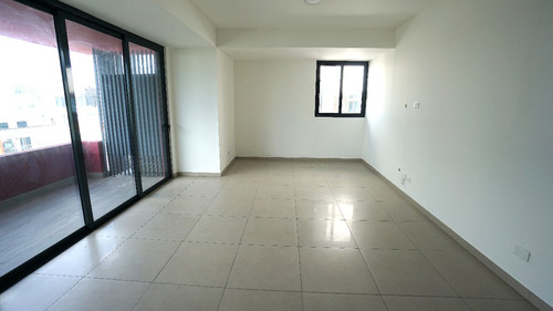 Excelente Apartamento En Alquiler En Evaristo Morales Con Vista Despejada Cod. 36560