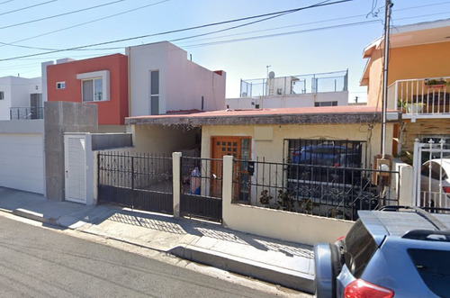 Casa En Venta En Otay Universidad, Tijuana, B. C.