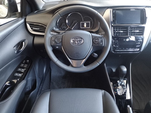Toyota Yaris XS CVT 5P