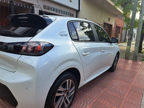Peugeot 208 1.6 Feline Tiptronic