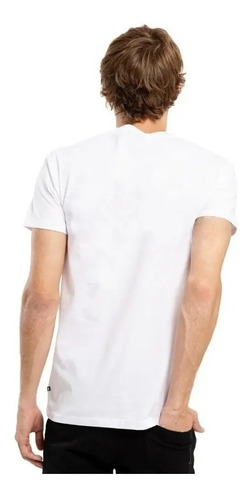 Imagen 6 de 8 de Remera Rusty Hit Competition Pack X 2 Negro Y Blanco Lisa