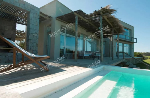 Chacra A Estrenar En Venta En Medellin Jose Ignacio Frente Al Mar