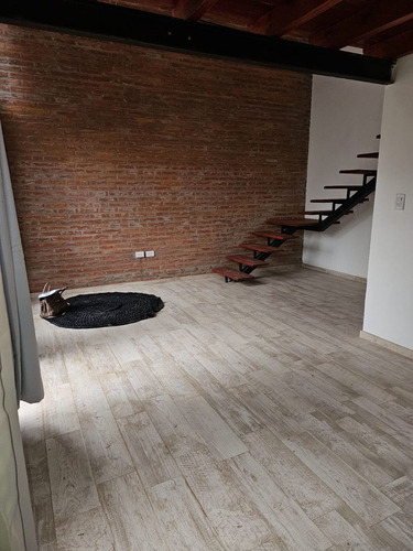 Venta 4 Departamentos 1 Dorm. Mas Local Comercial
