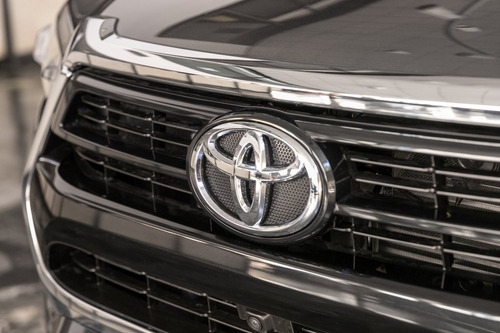 Toyota Hilux SRV 4x4