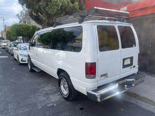 Ford Econoline E-150 4.6l V8 12 Pasajeros