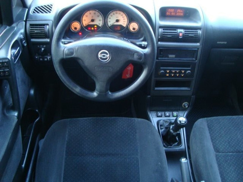 Chevrolet Astra 2.0 Mpfi Advantage Sedan 8v Flex 4p Manual