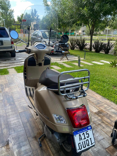 Vespa 300 Gts