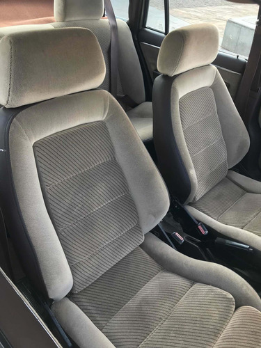 Imagem 3 de 15 de Volkswagen Santana Gls