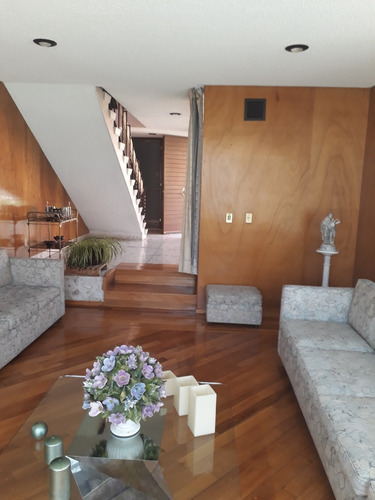 Imagen 1 de 14 de Vende Casa En Toriello Guerra . Amplia E Iluminada