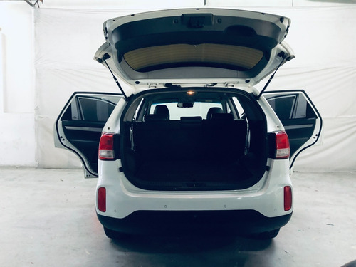 Imagem 23 de 25 de Kia Sorento 2.4 Ex 5l 4x2 Aut. 5p
