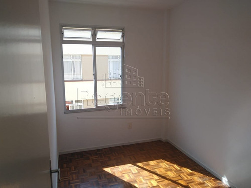 Imagem 10 de 15 de Apartamento Com 3 Quartos A Venda No Bairro Trindade Em Florianopolis - V-82398