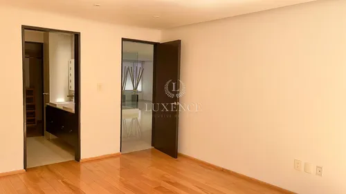 Venta De Casa En Lomas De Tecamachalco