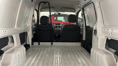 Imagen 6 de 25 de Peugeot Partner Confort Nafta