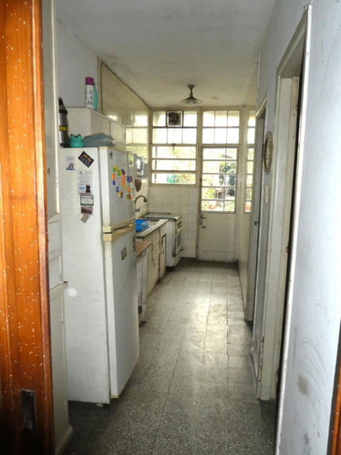 Oportunidad! Vendo Amplia Casa De 2 Plantas, 4 Dormitorios, 2 Baños, Frente, Fondo Con Parrillero Y Galpón, Zona La Unión.