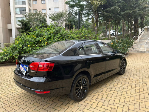 Volkswagen Jetta 2.0 Tsi Highline 4p