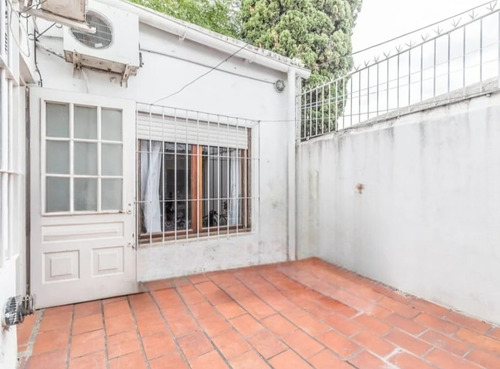 Venta Casa 3 Amb Con Patio - Bernal Este